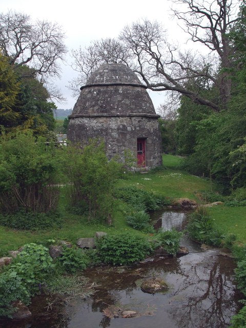 Taxa Shirt 14: Dove Houses