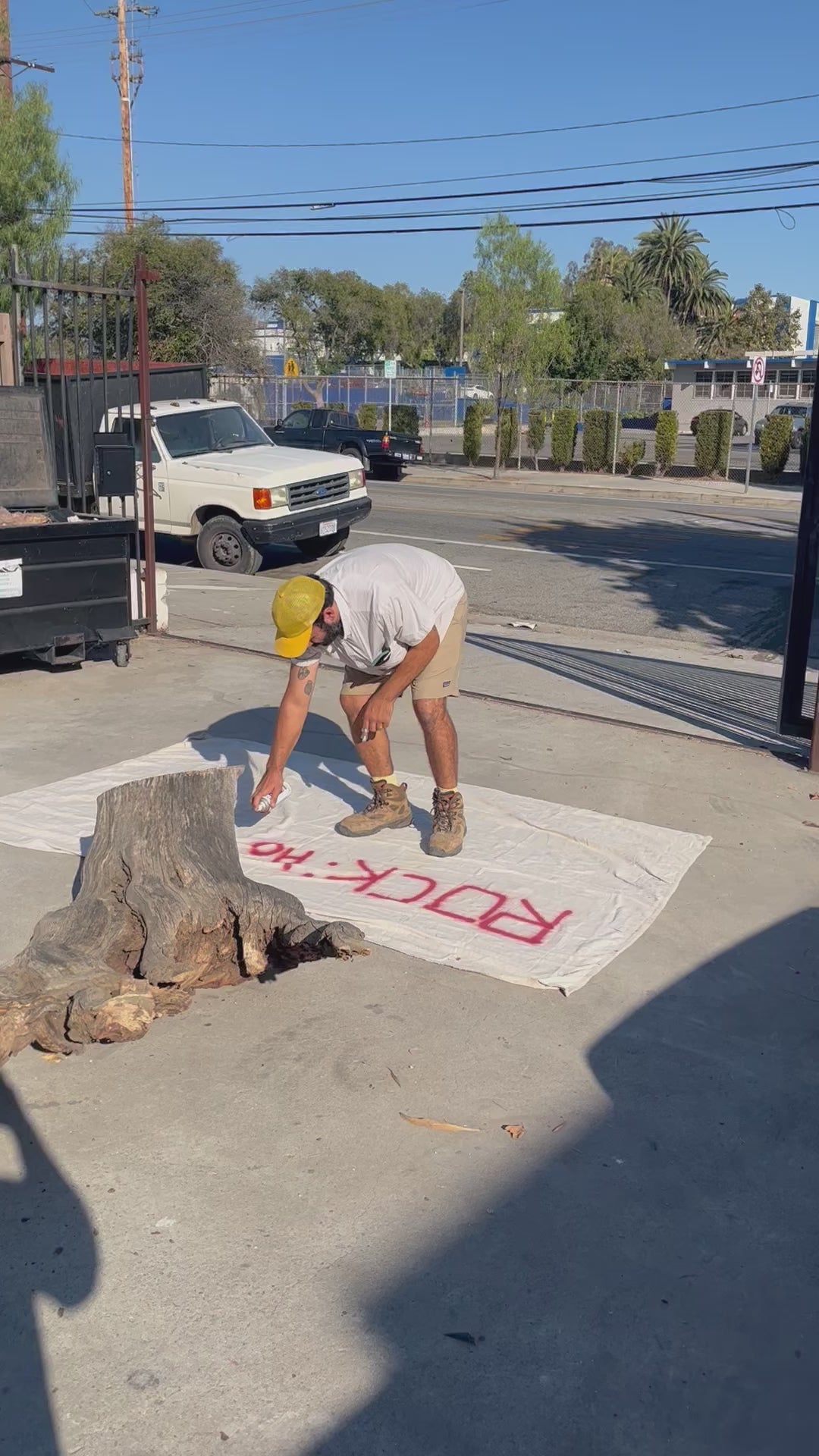 Barefoot Rockhounds of the Eastern Sierras