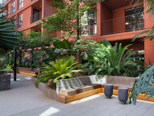 El Centro Gardens