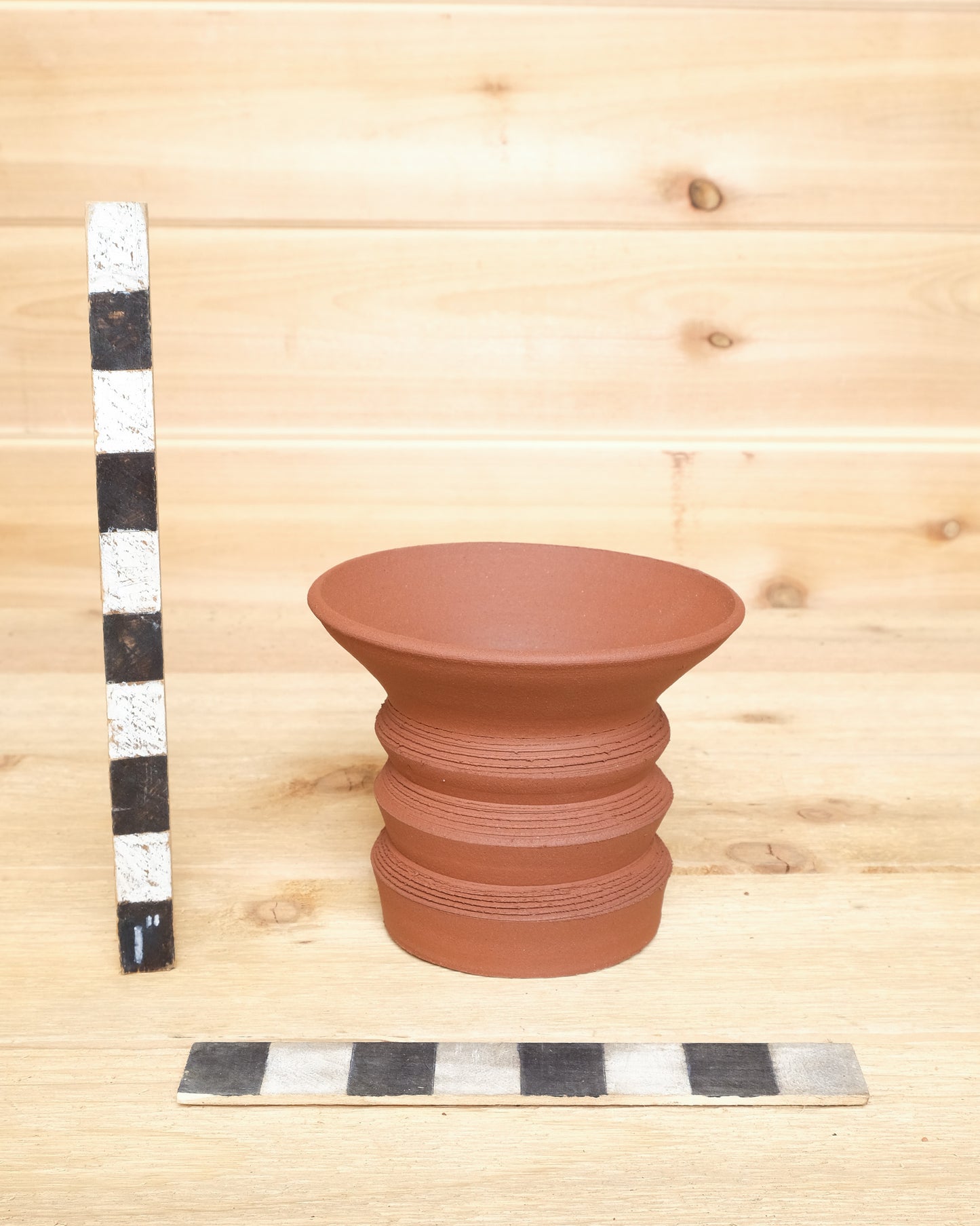 Ribbed Pot