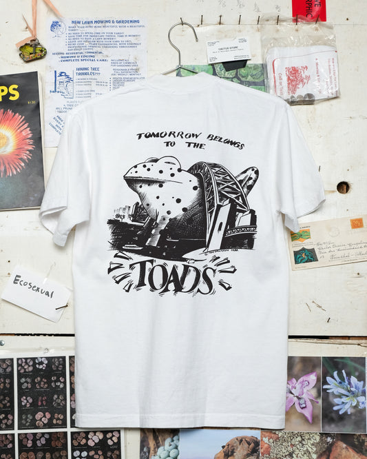 Cane Toads: An Unnatural History T-Shirt