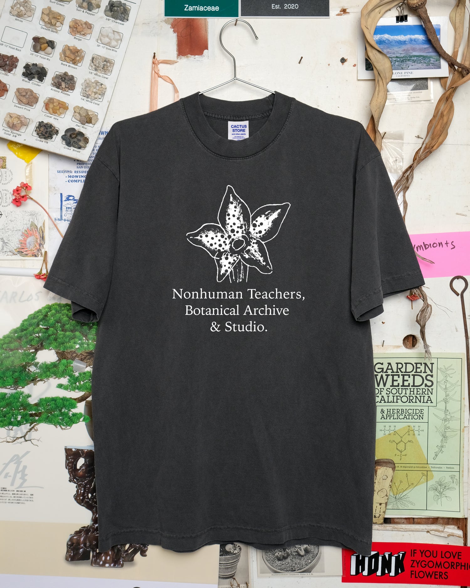 NHT Botanical Archive & Studio - T-Shirt