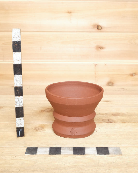 Tall Ribbed Pot