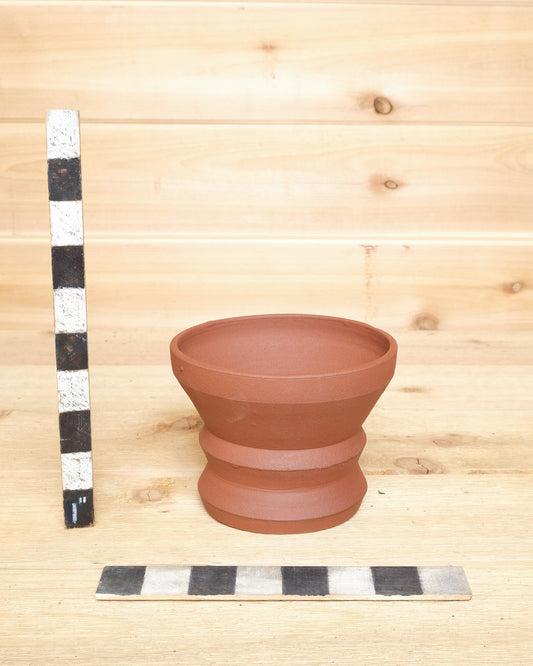 Tall Ribbed Pot