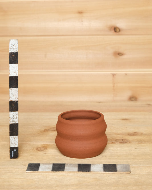 Curvy Pot